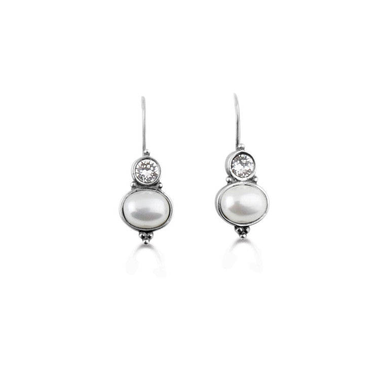 Vintage Winter Crystal Drop Earrings. E337