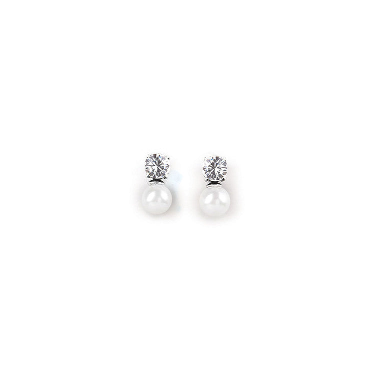 Everyone’s Darling Earrings. E2804