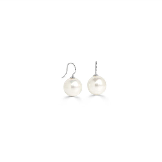 Sterling Silver Shell Pearl Drop Earrings. E5240